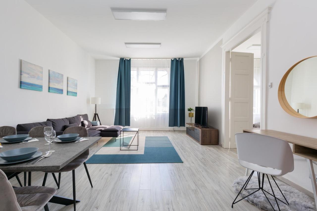 Designer On The Broadway W 2br, Ac And Panorama Balcony