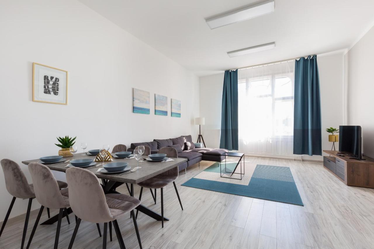 Apartment Designer On The Broadway W 2br, Ac And Panorama Balcony Budapest